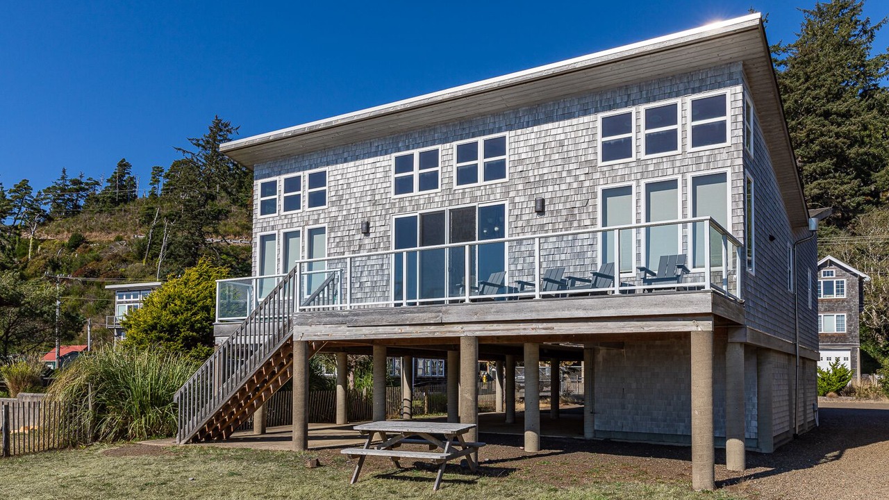 Photo of Outdoor in Happy Camp Hideaway