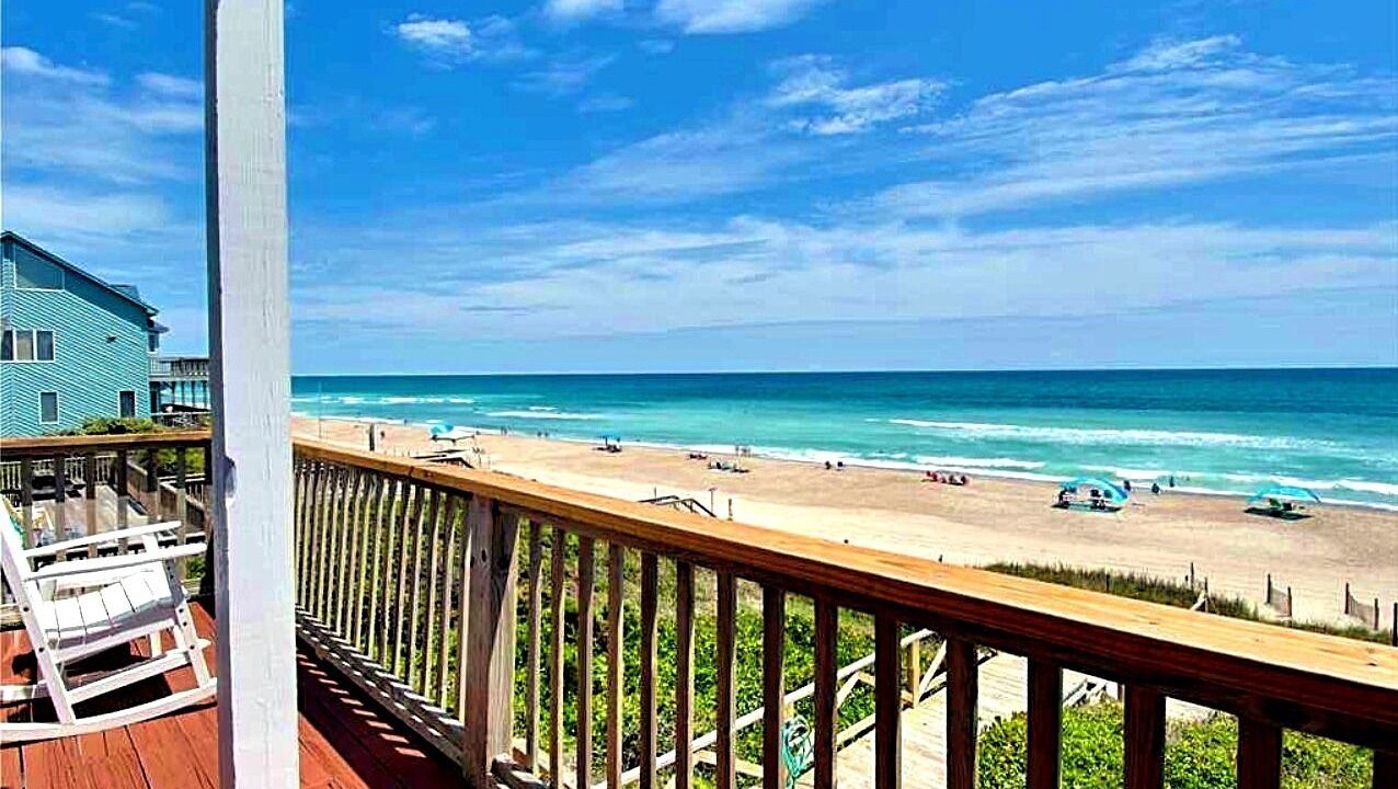 Photo of Patio Balcony in Emerald Isle