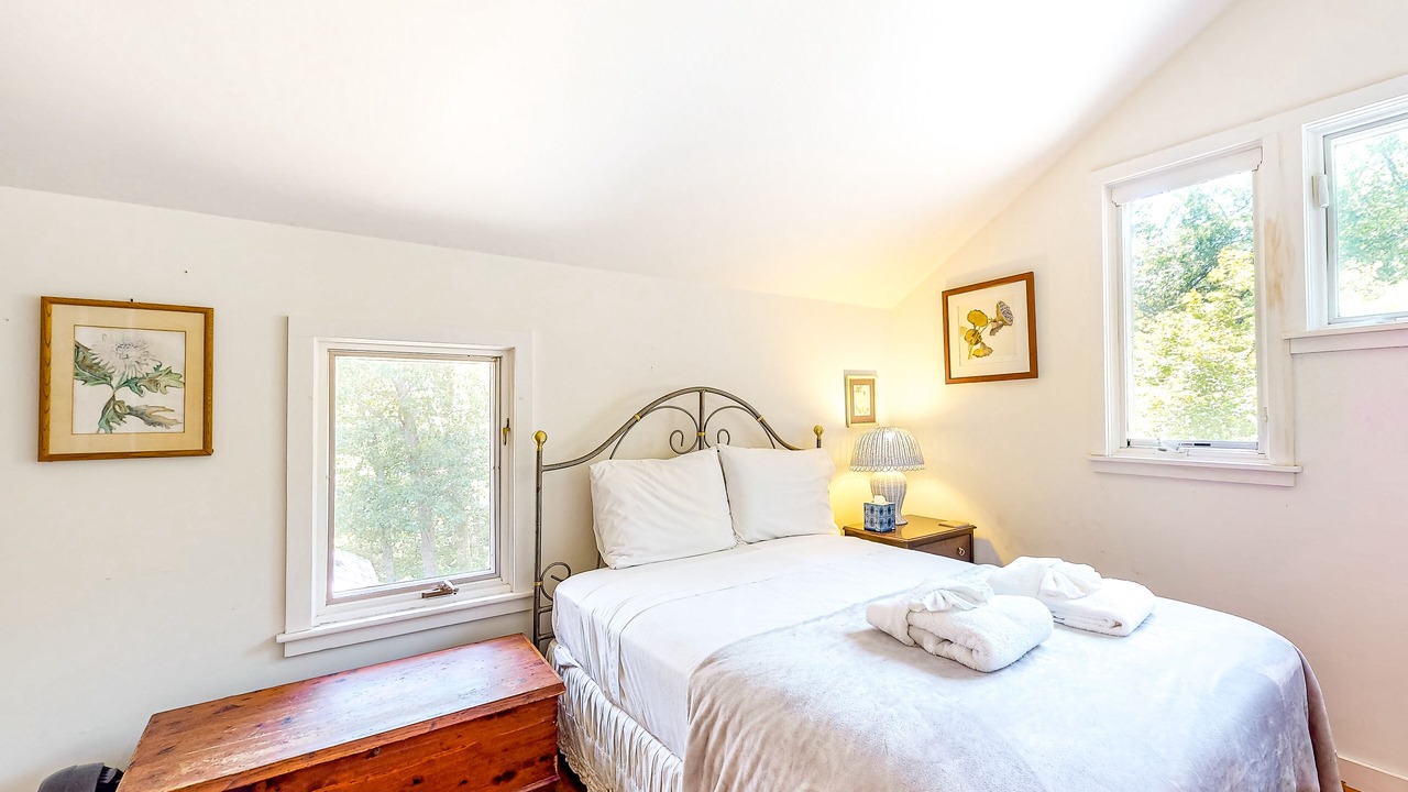 Photo of Bedroom in Chilmark