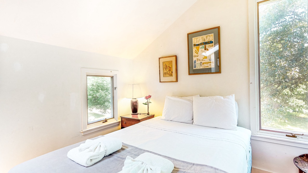 Photo of Bedroom in Chilmark