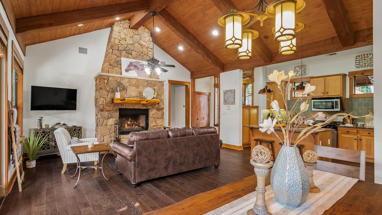 Photo of Livingroom in Leander