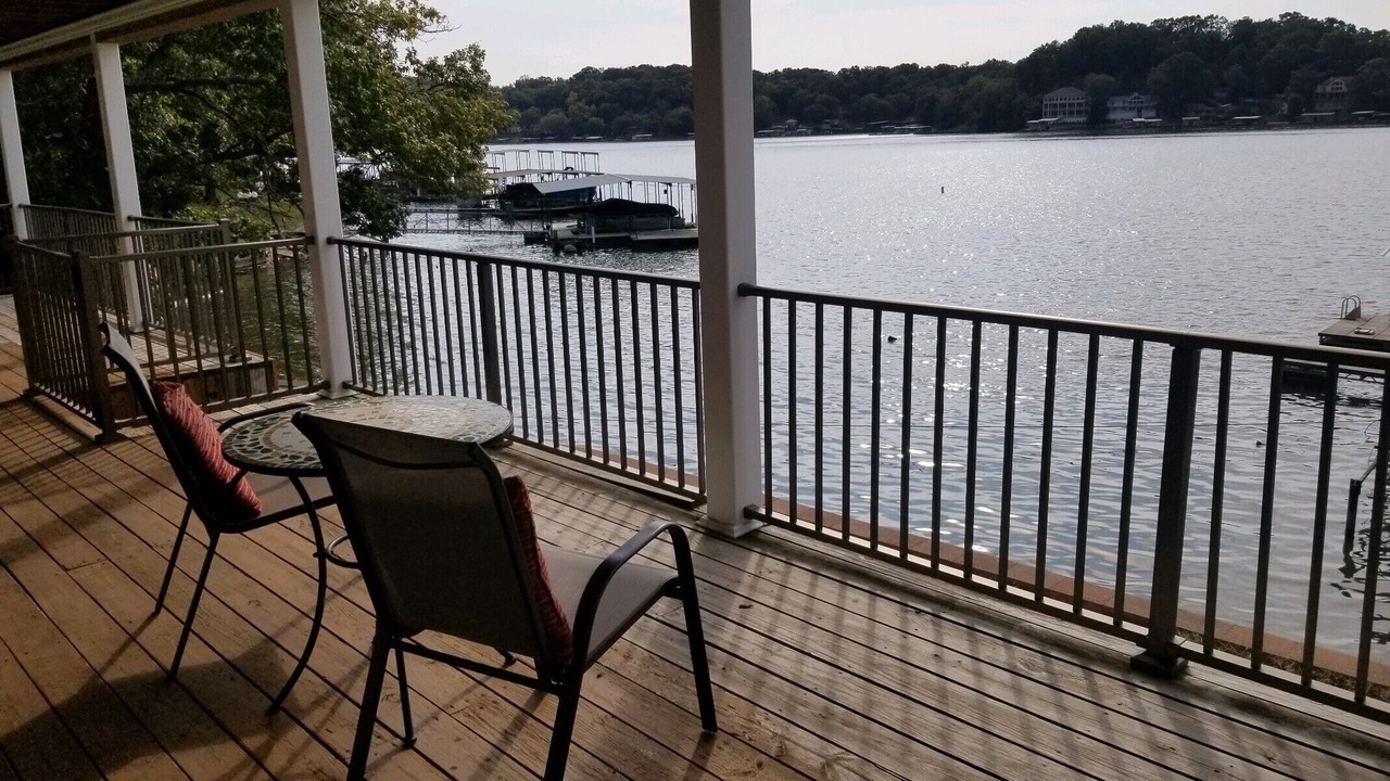 Photo of Outdoor in Roach