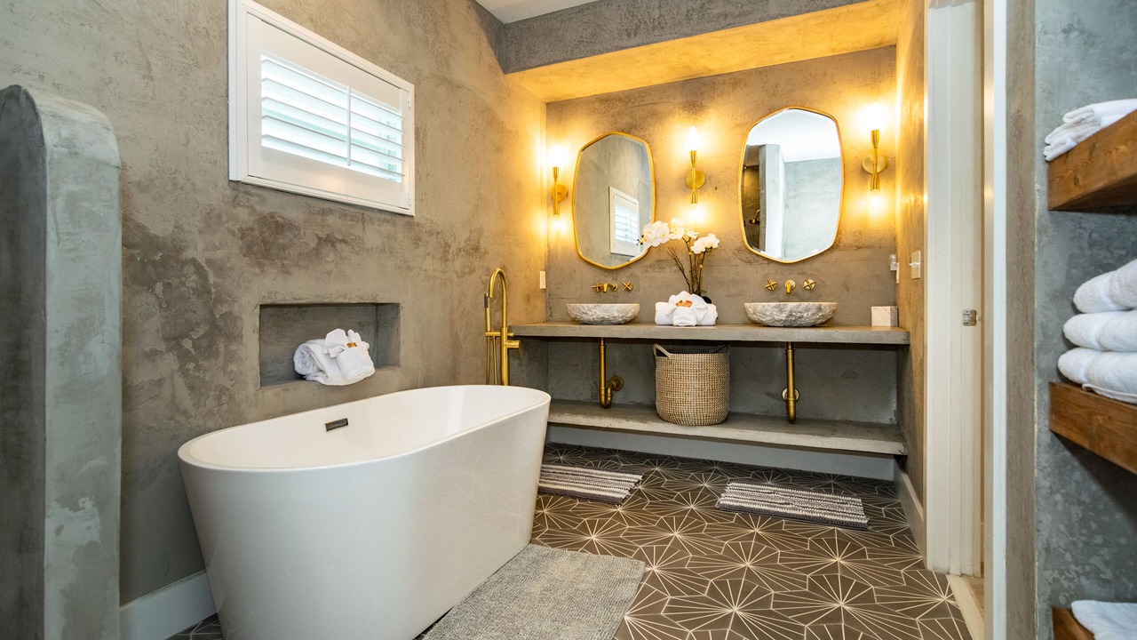 Photo of Bathroom in Bradenton Beach