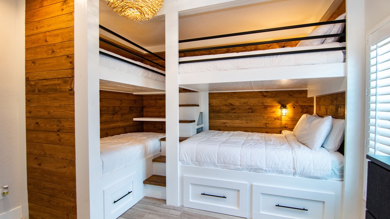 Photo of Bedroom in Bradenton Beach