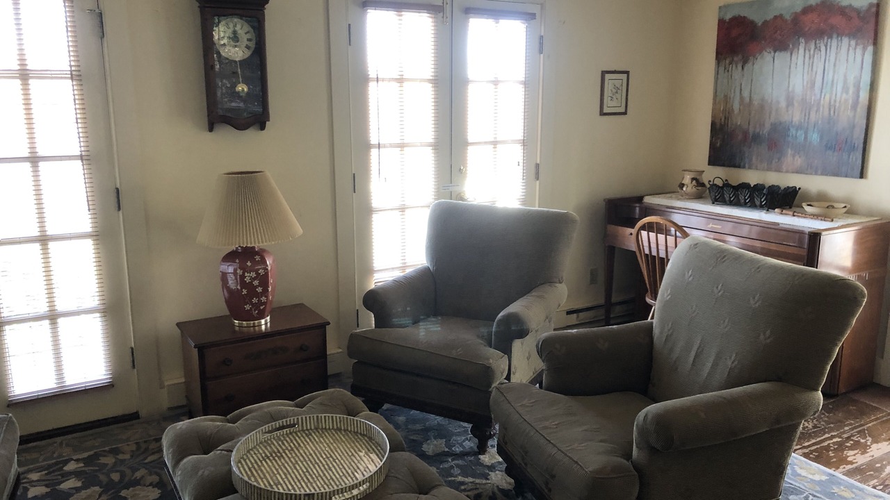 Photo of Livingroom in East Haddam