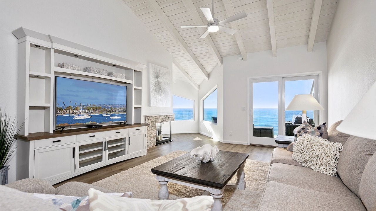 Photo of Bedroom in Solana Beach