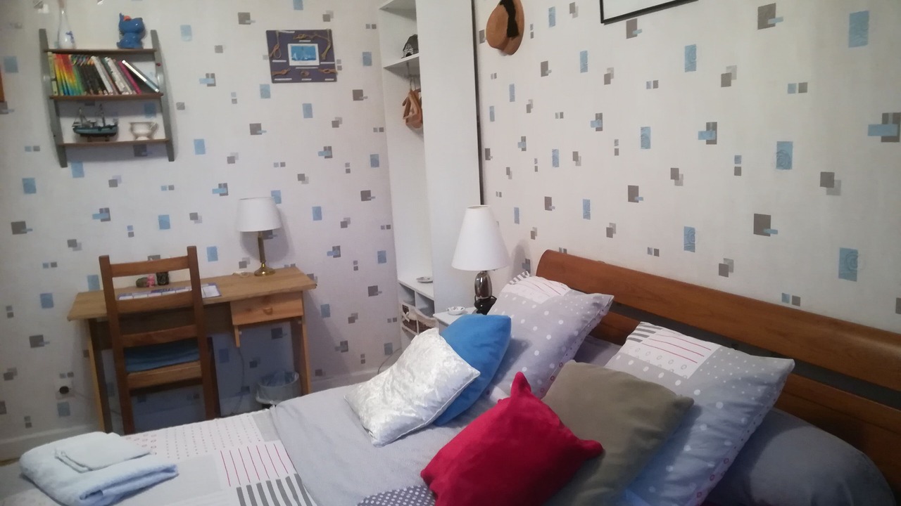 Photo of Bedroom in Saint-Remy-les-Chevreuse
