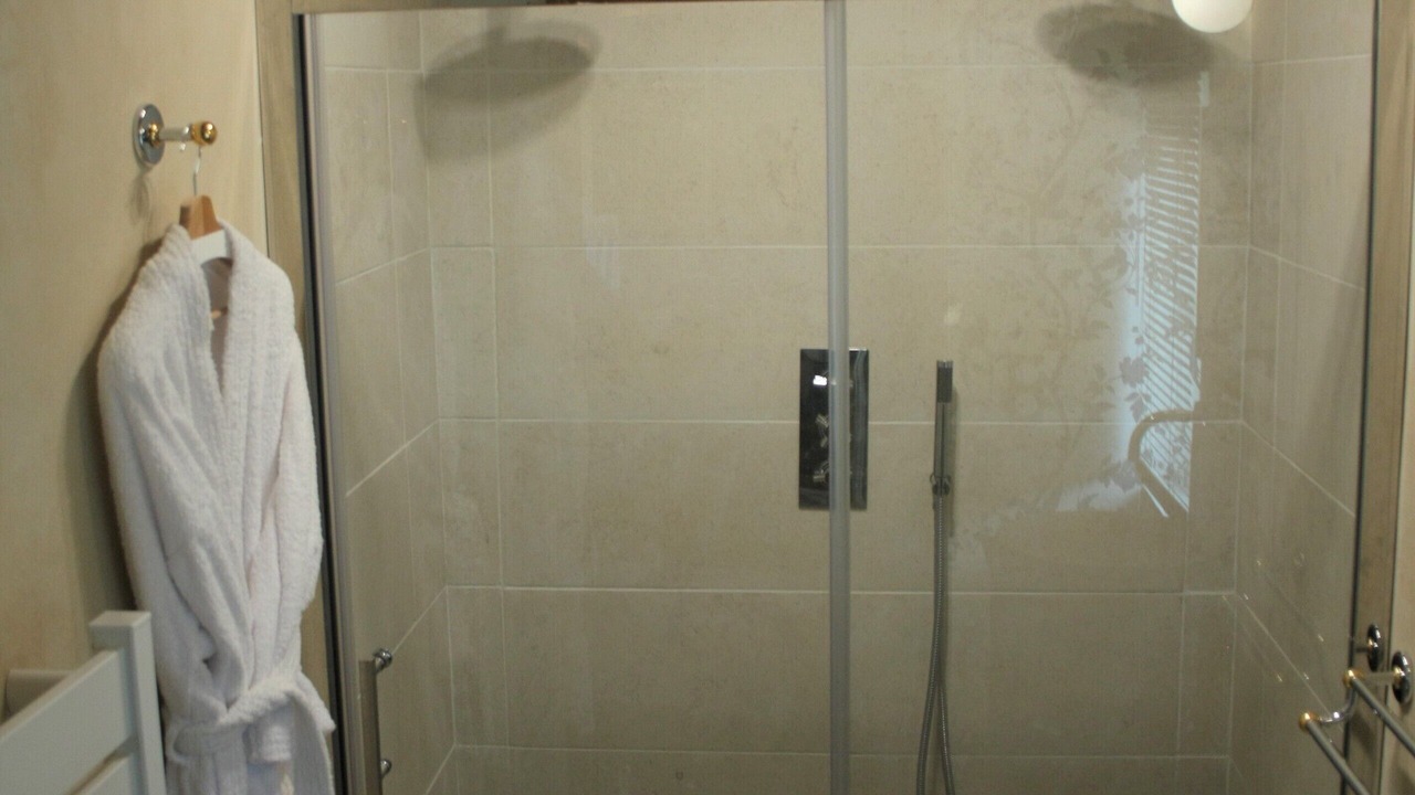 Photo of Bathroom in Montreuil-en-Caux
