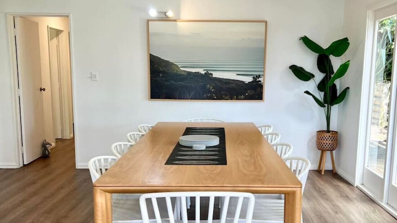 Photo of Others in Raglan