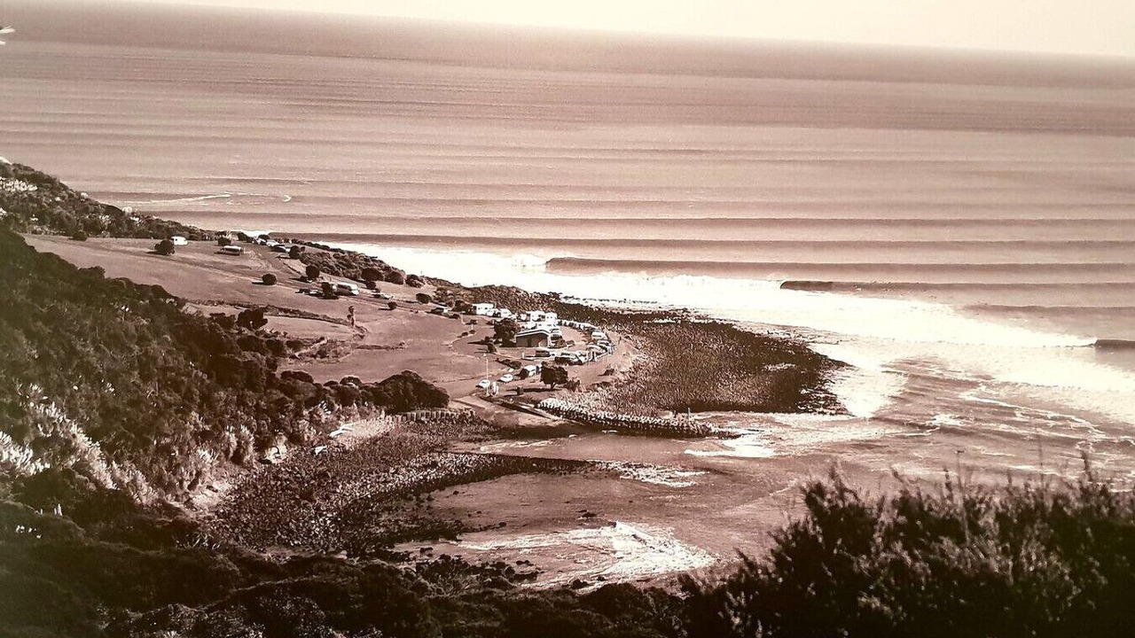 Photo of Others in Raglan