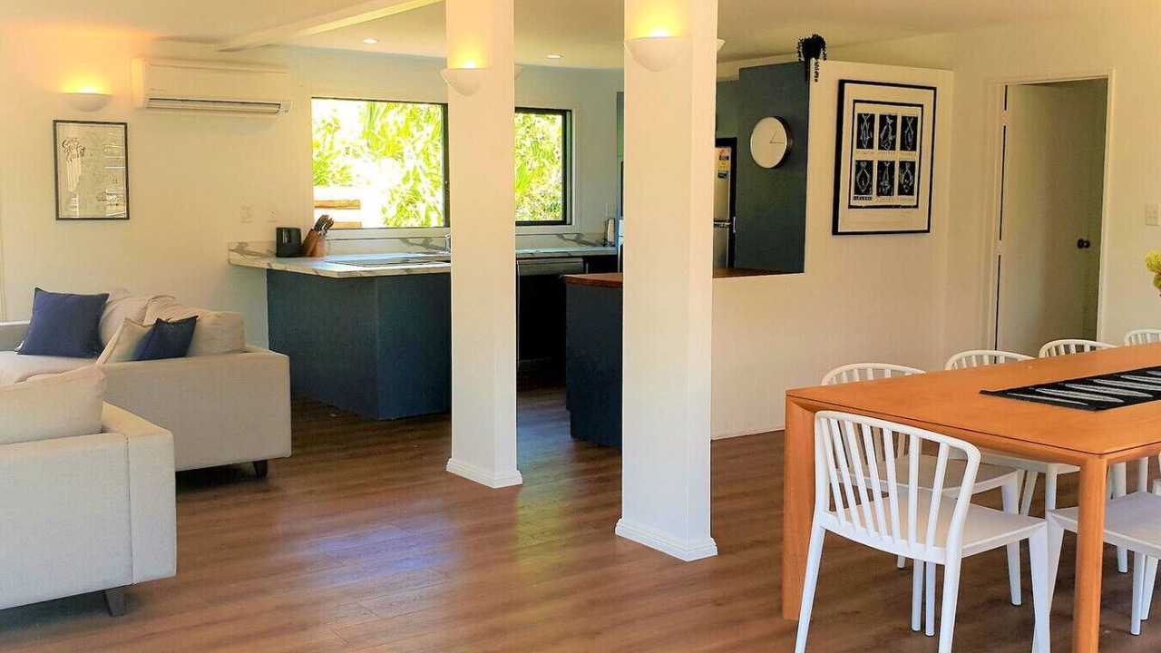 Photo of Others in Raglan