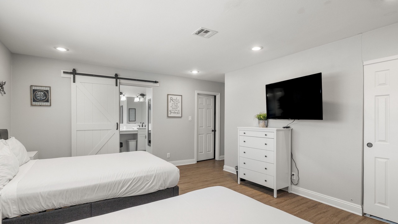 Photo of Bedroom in McNeil Estates