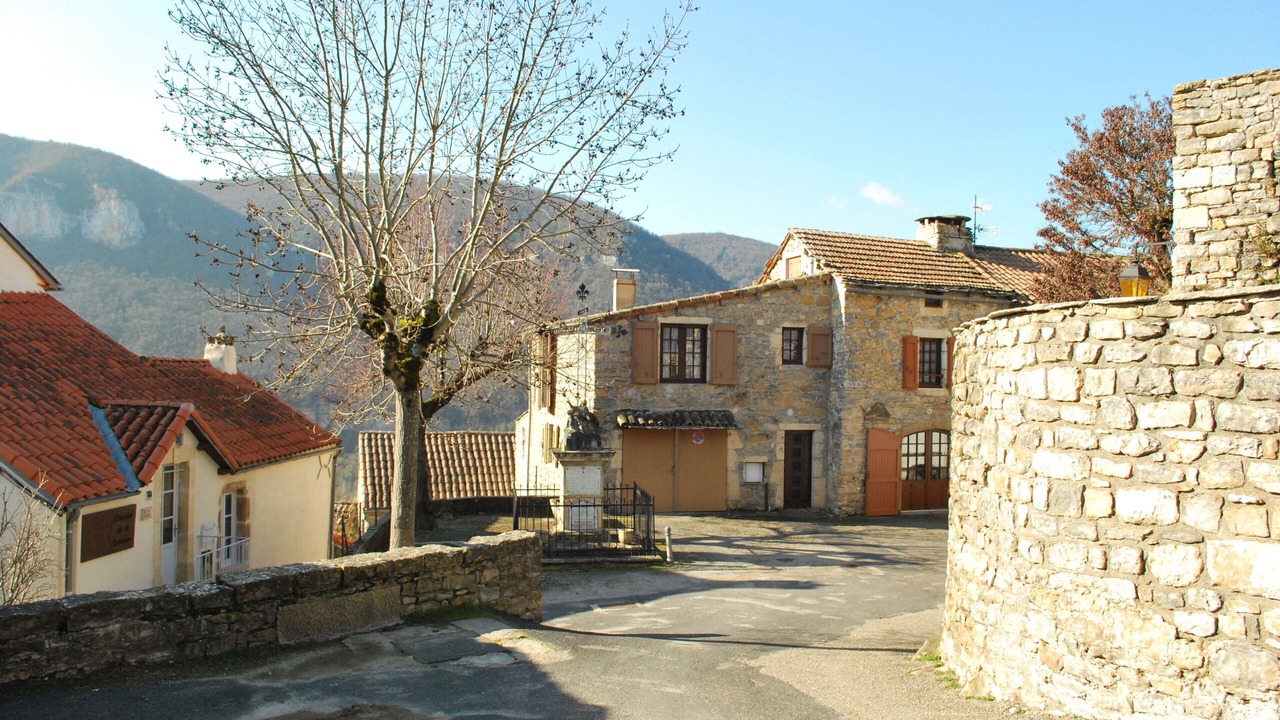 Photo of Outdoor in Mostuejouls