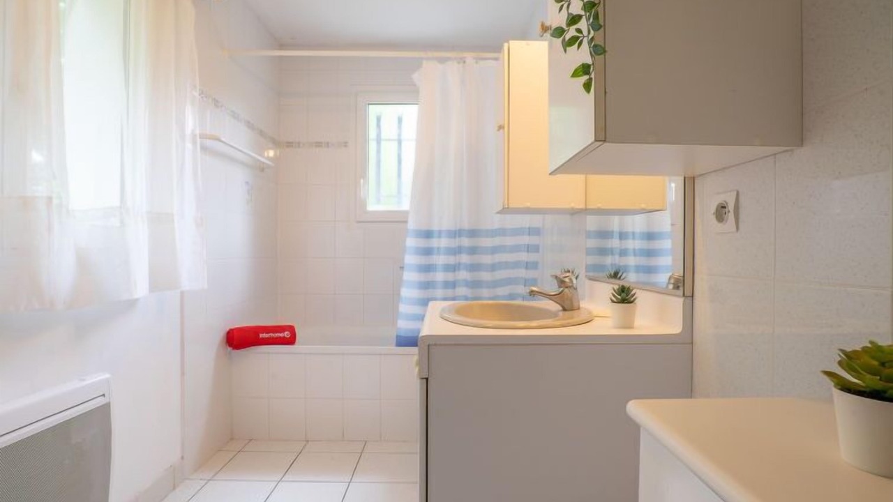 Photo of Bathroom in Saint-Pee-sur-Nivelle