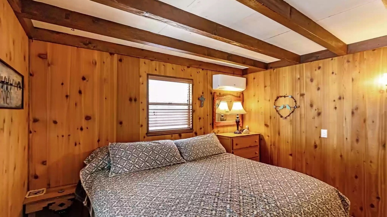 Photo of Bedroom in Bear Park