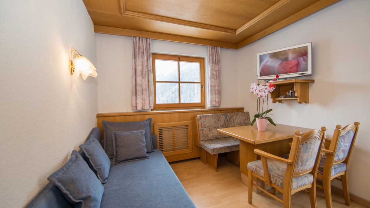 Photo of Livingroom in Ravaisch