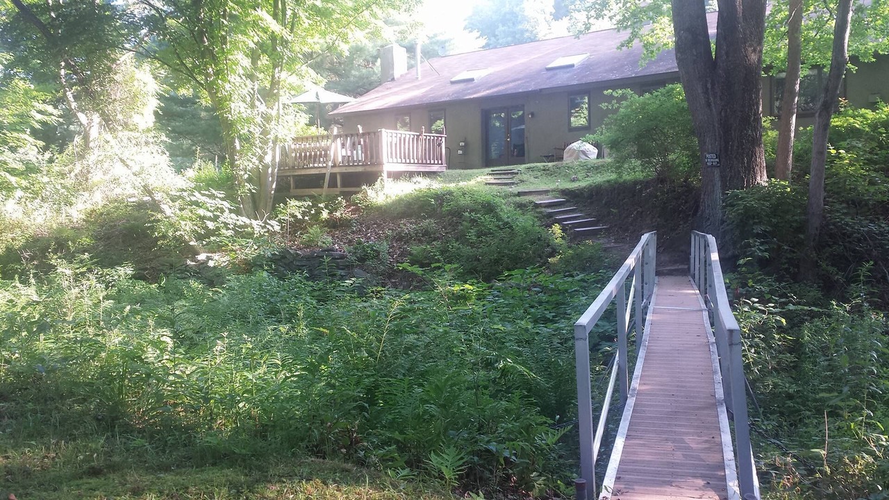 Photo of Outdoor in Pond Eddy