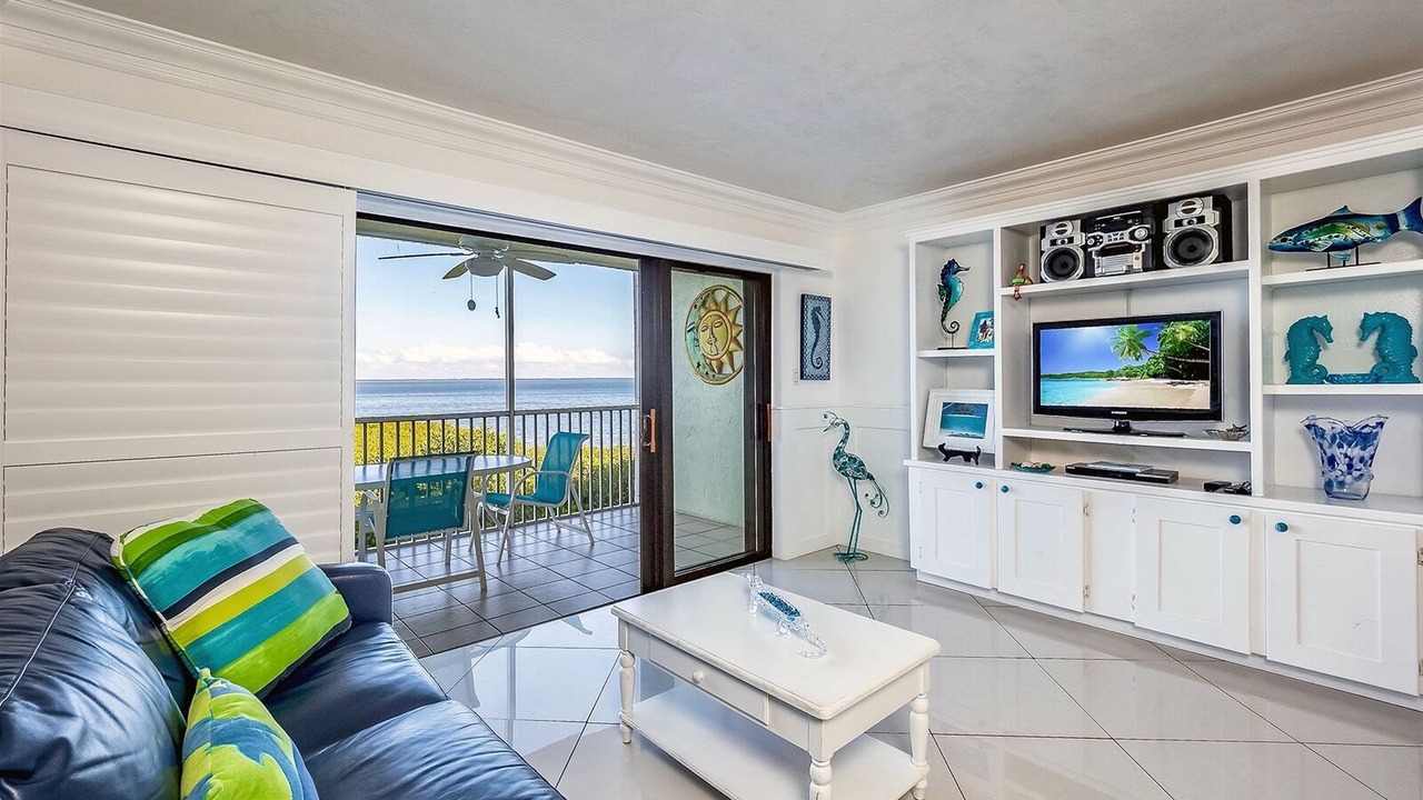 Photo of Livingroom in Captiva