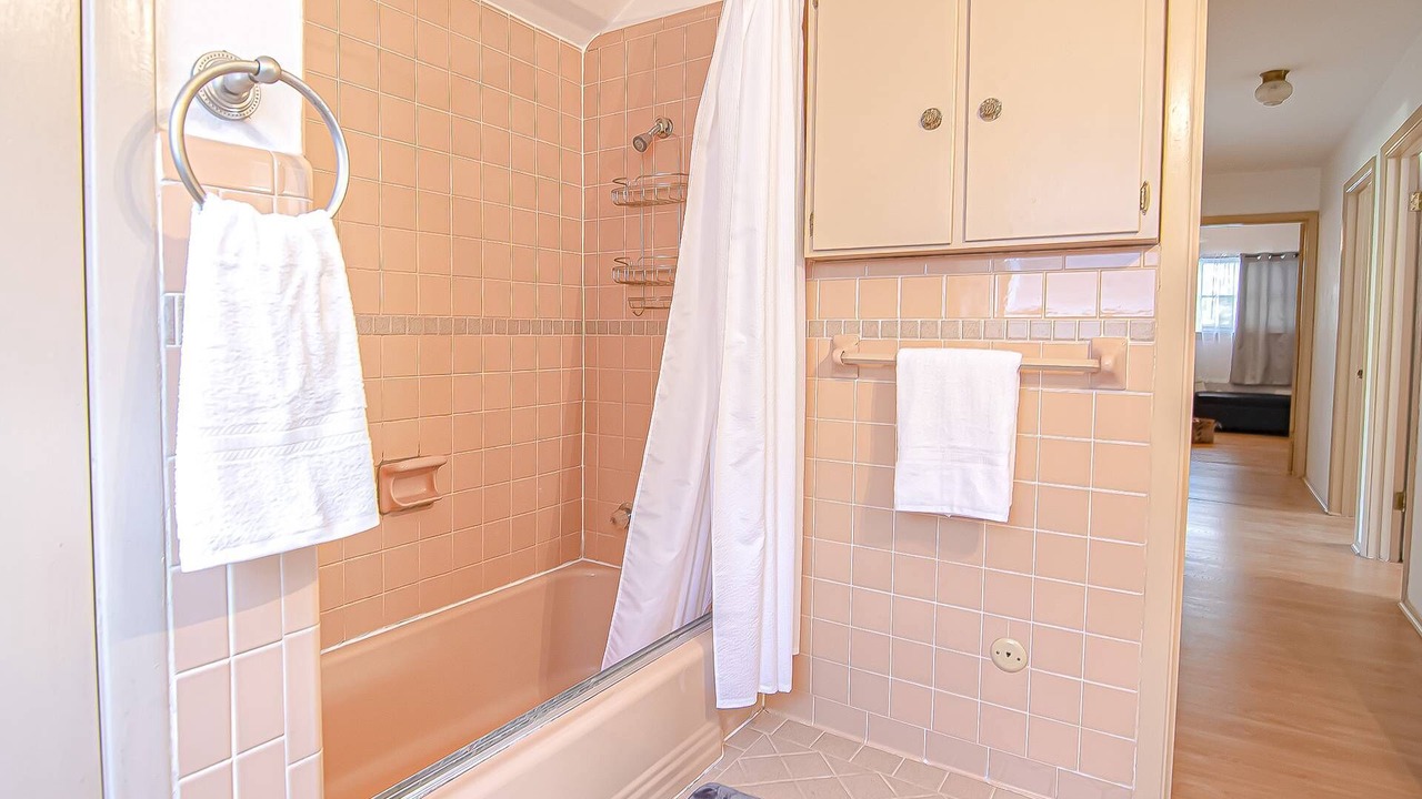 Photo of Bathroom in River Oaks