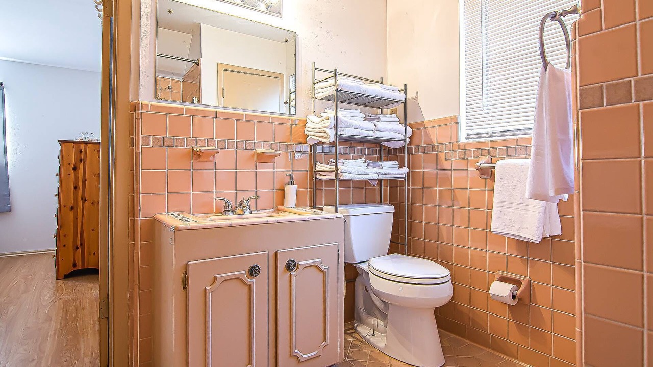 Photo of Bathroom in River Oaks
