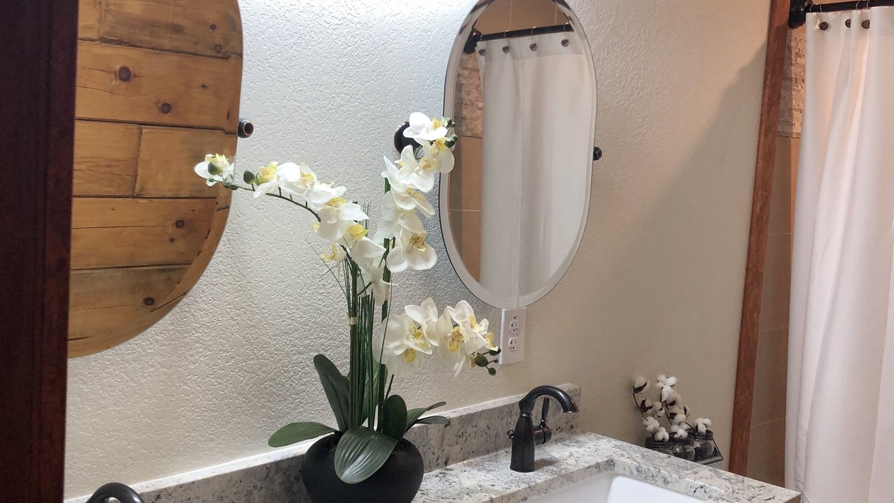 Photo of Bathroom in Black Hawk