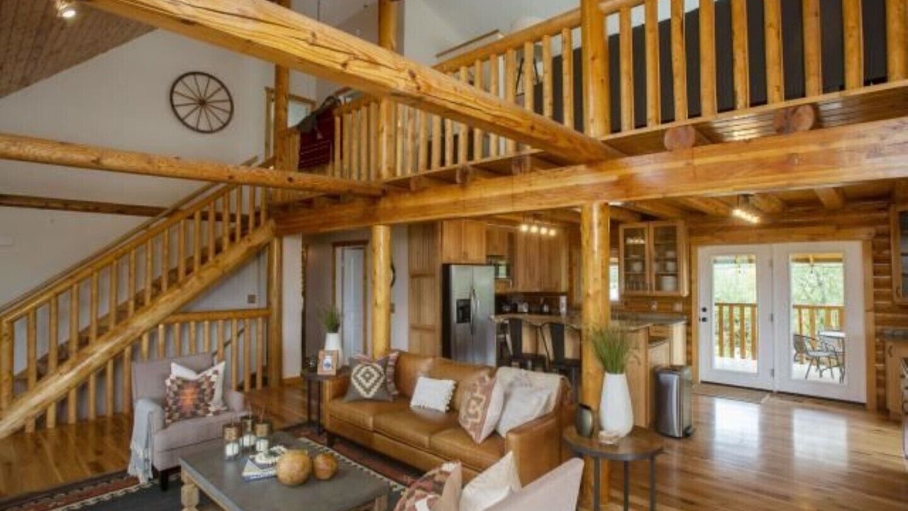 Photo of Livingroom in Wolf Creek