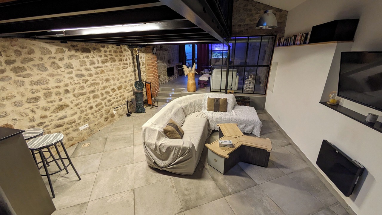 Photo of Livingroom in Thurins