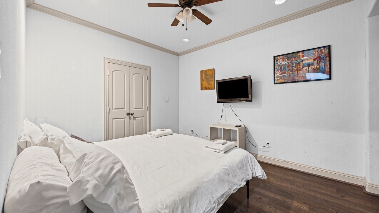 Photo of Bedroom in Knox - Henderson