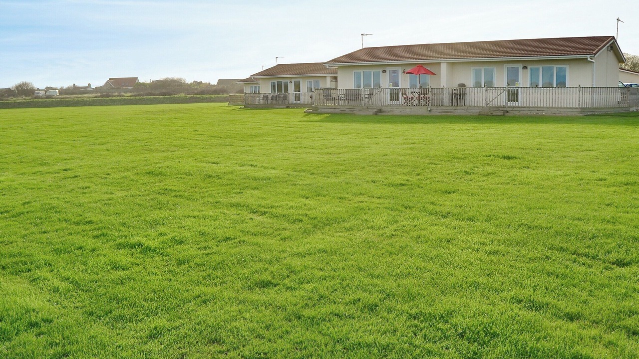 Photo of Others in Bacton