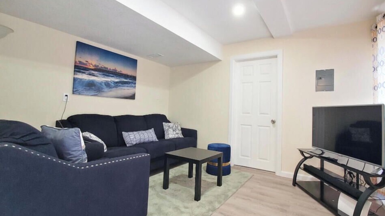 Photo of Livingroom in Aurora