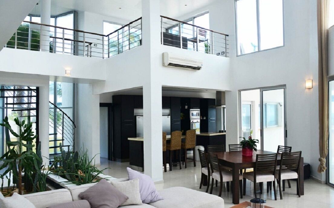 Photo of Others in Samana