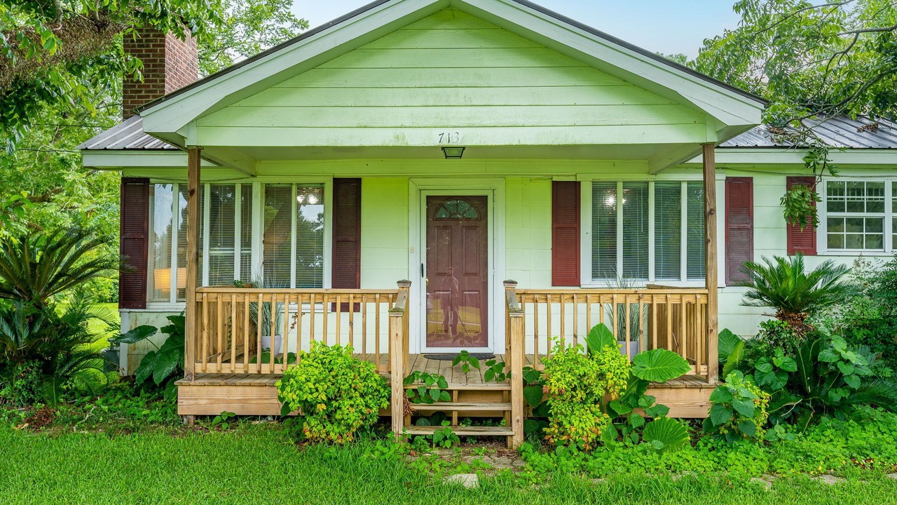 Photo of Outdoor in Purvis