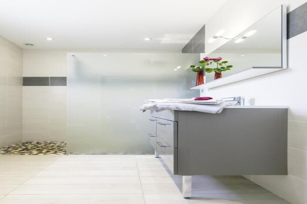 Photo of Bathroom in Saint-Laurent-de-la-Cabrerisse