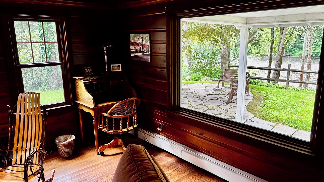 Photo of Others in Bodines