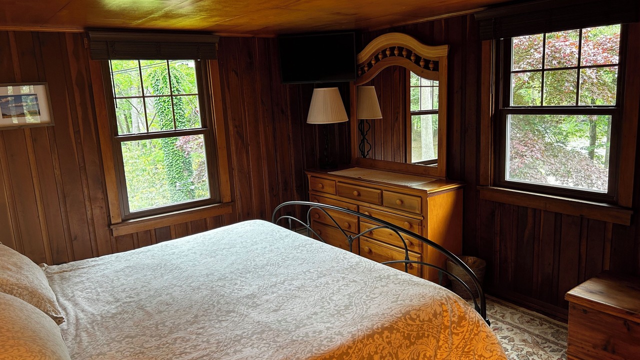 Photo of Others in Bodines