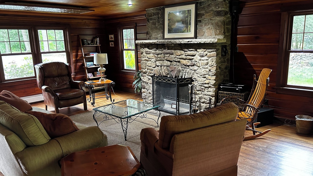 Photo of Others in Bodines