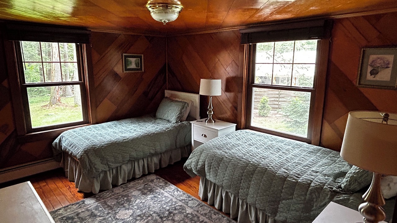 Photo of Others in Bodines