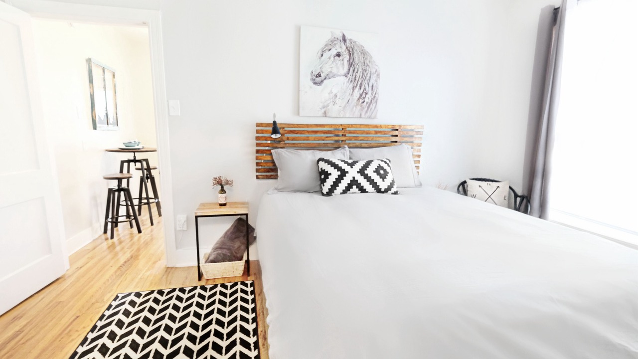 Photo of Bedroom in Lower Greenville