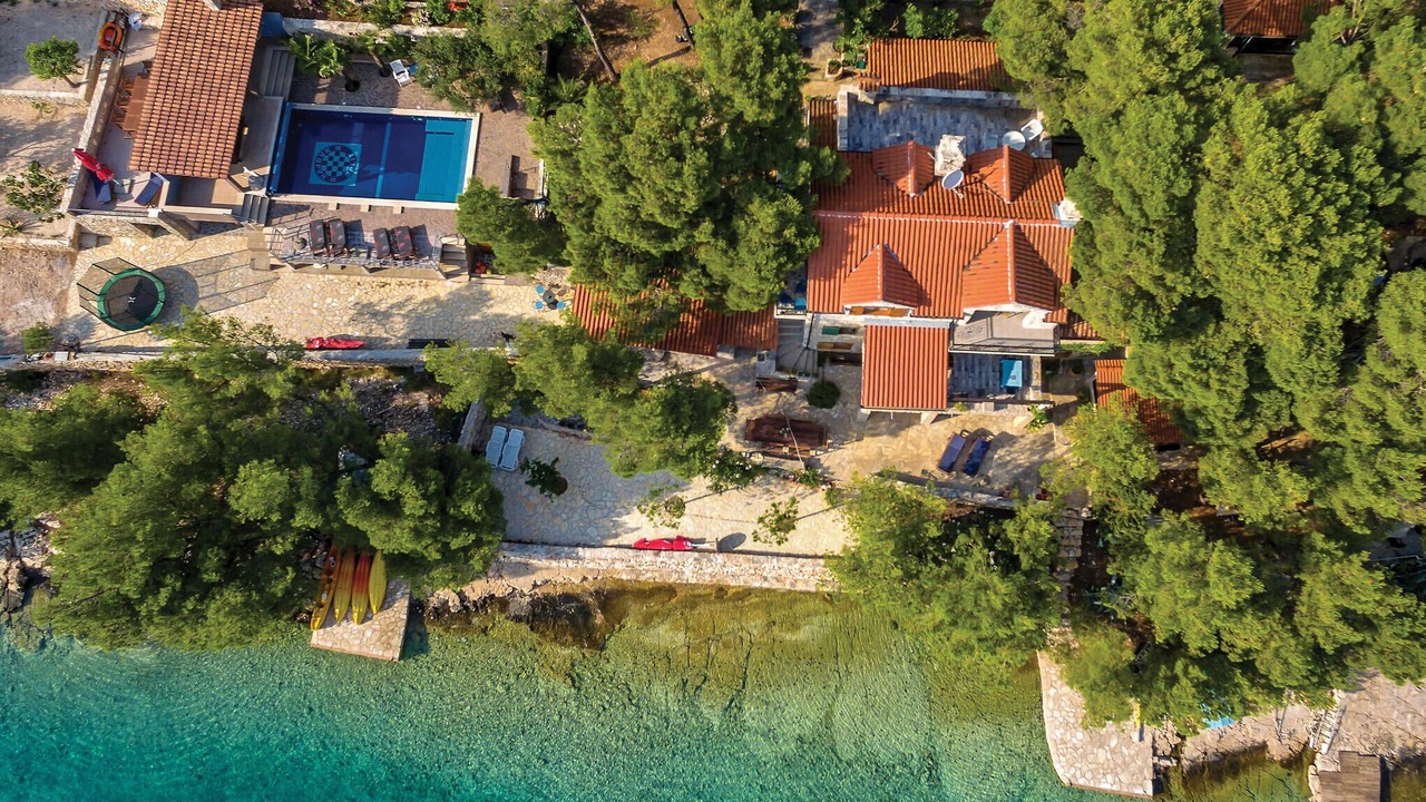 Photo of Others in Cove Osibova (Milna)