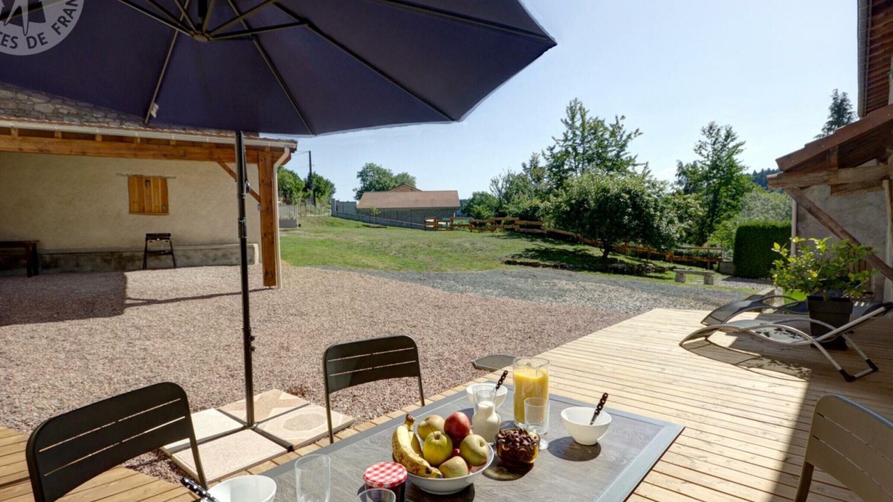 Photo of Outdoor in Champoly