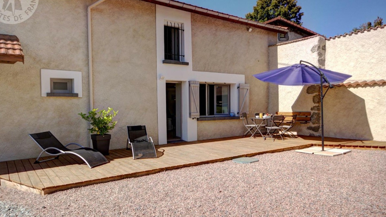 Photo of Outdoor in Champoly