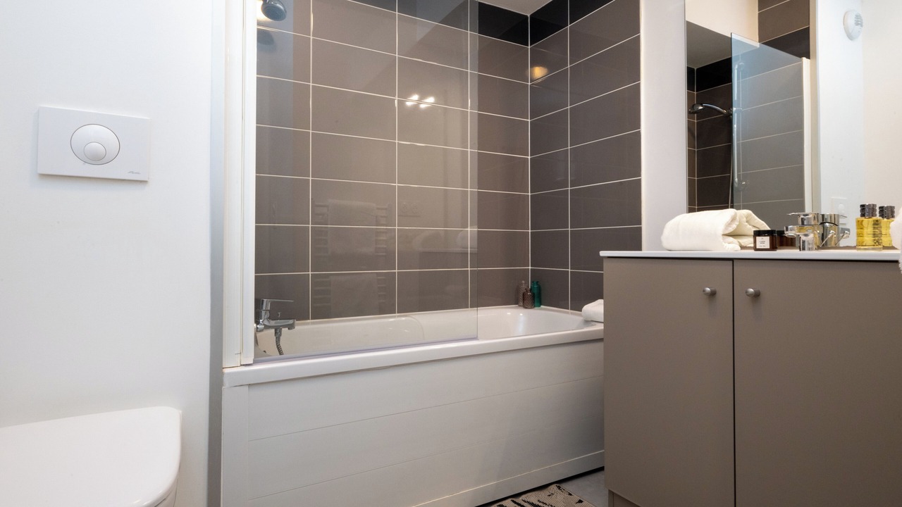 Photo of Bathroom in Saint Nicolas - Charles III - Ville vieille - Trois Maisons - Leopold