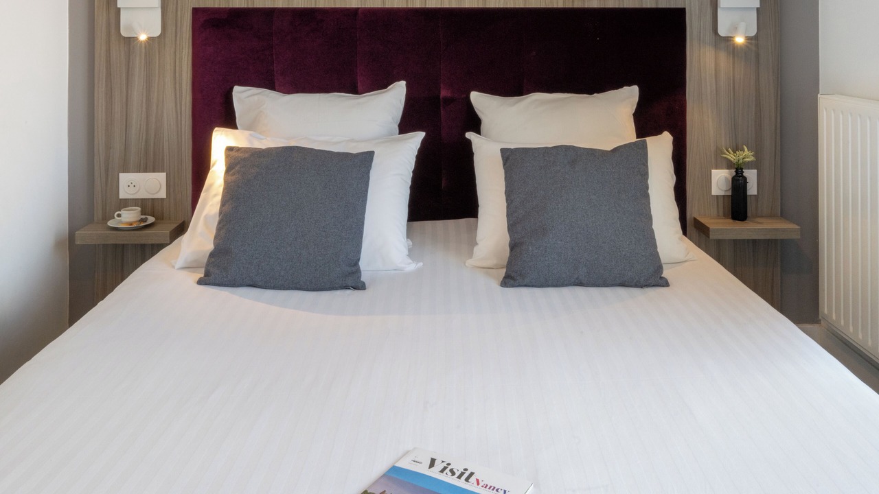 Photo of Bedroom in Saint Nicolas - Charles III - Ville vieille - Trois Maisons - Leopold