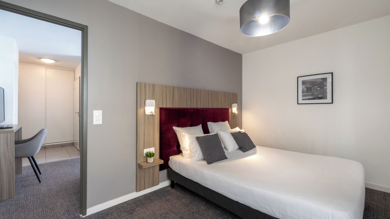 Photo of Bedroom in Saint Nicolas - Charles III - Ville vieille - Trois Maisons - Leopold