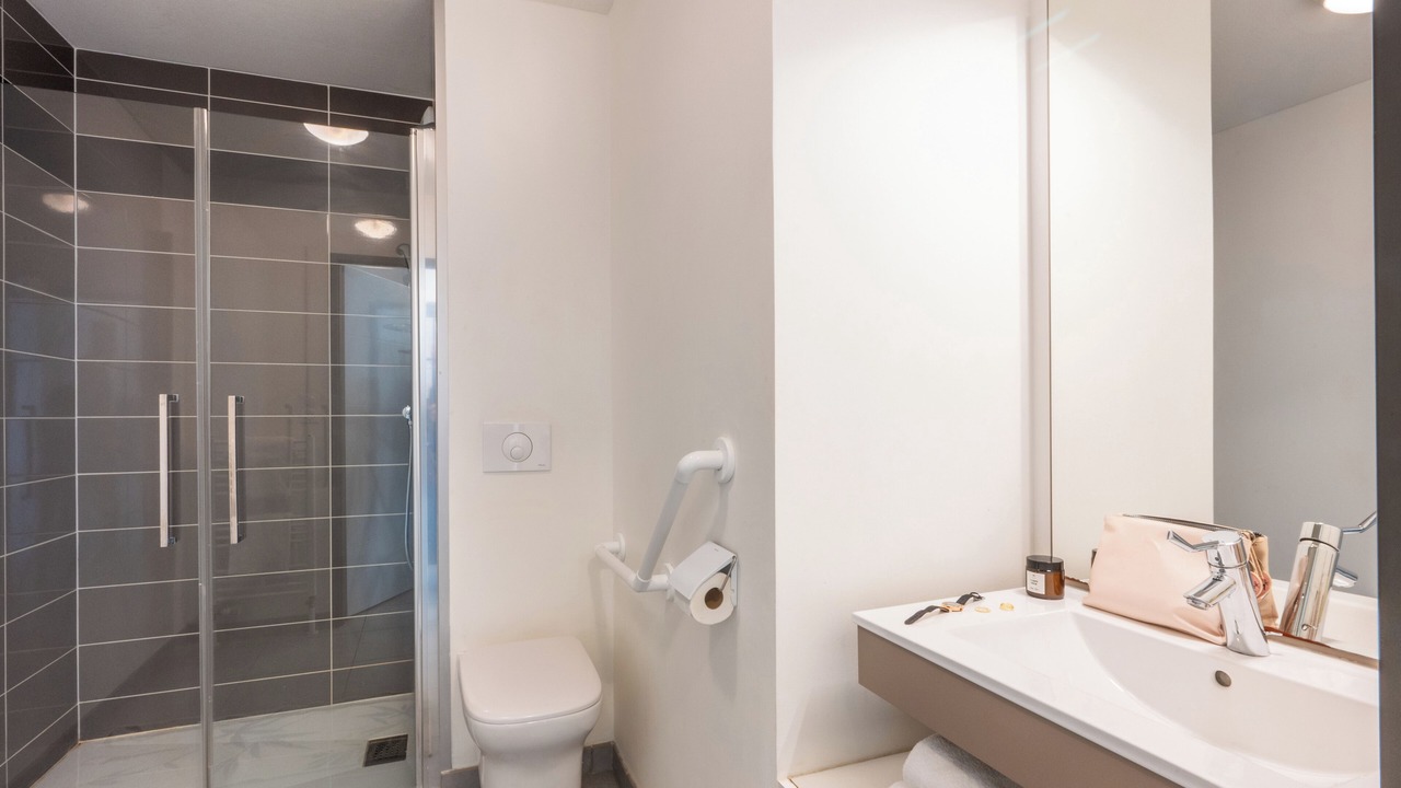Photo of Bathroom in Saint Nicolas - Charles III - Ville vieille - Trois Maisons - Leopold