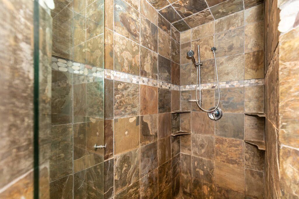 Photo of Bathroom in Broadbent