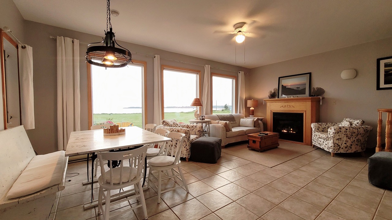 Photo of Livingroom in Chelton