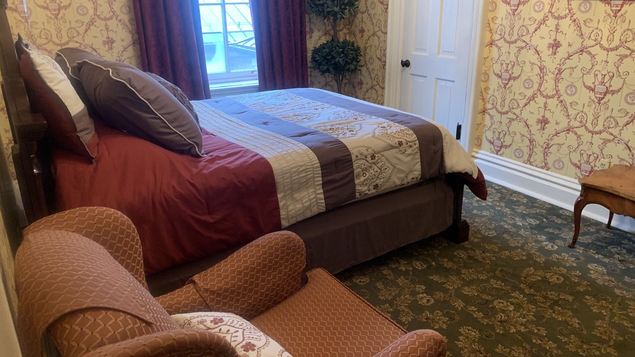 Photo of Bedroom in East Dubuque