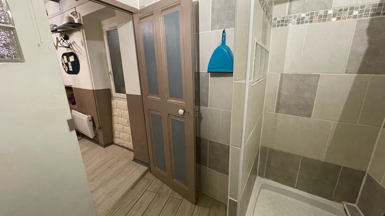 Photo of Bathroom in Saint-Ambroix