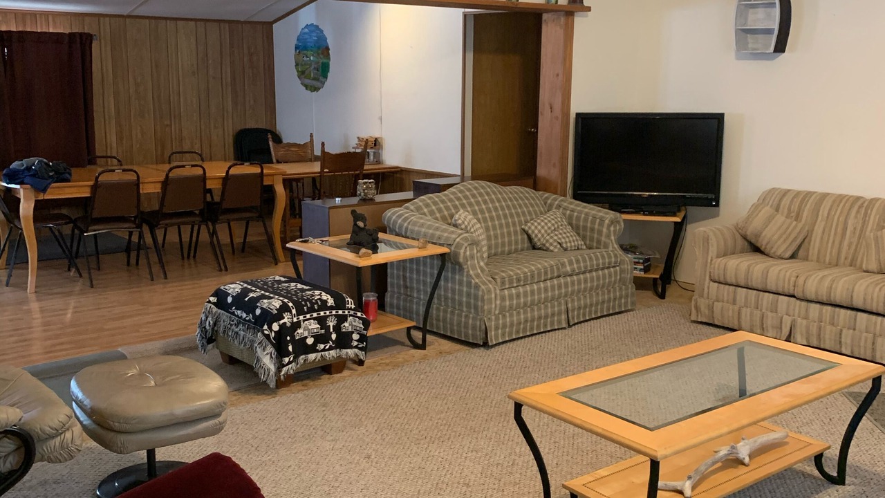 Photo of Livingroom in Irons